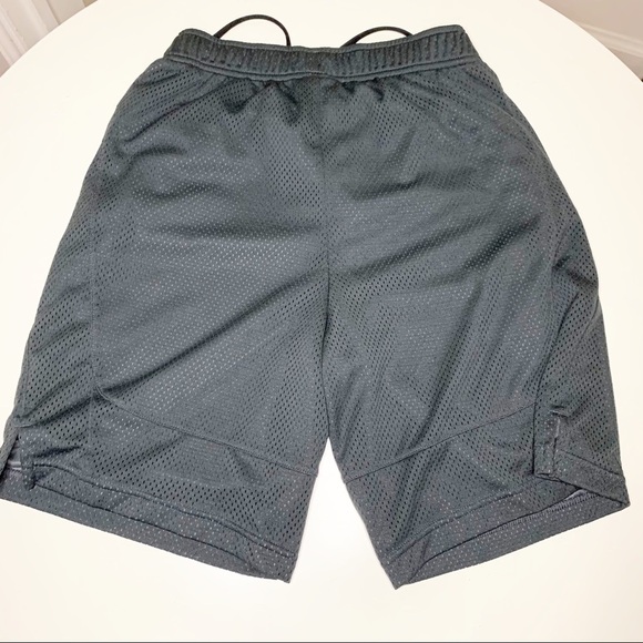 Nike 8” Dri Fit Athletic Shorts Gray Men’s Size Small - Picture 7 of 7
